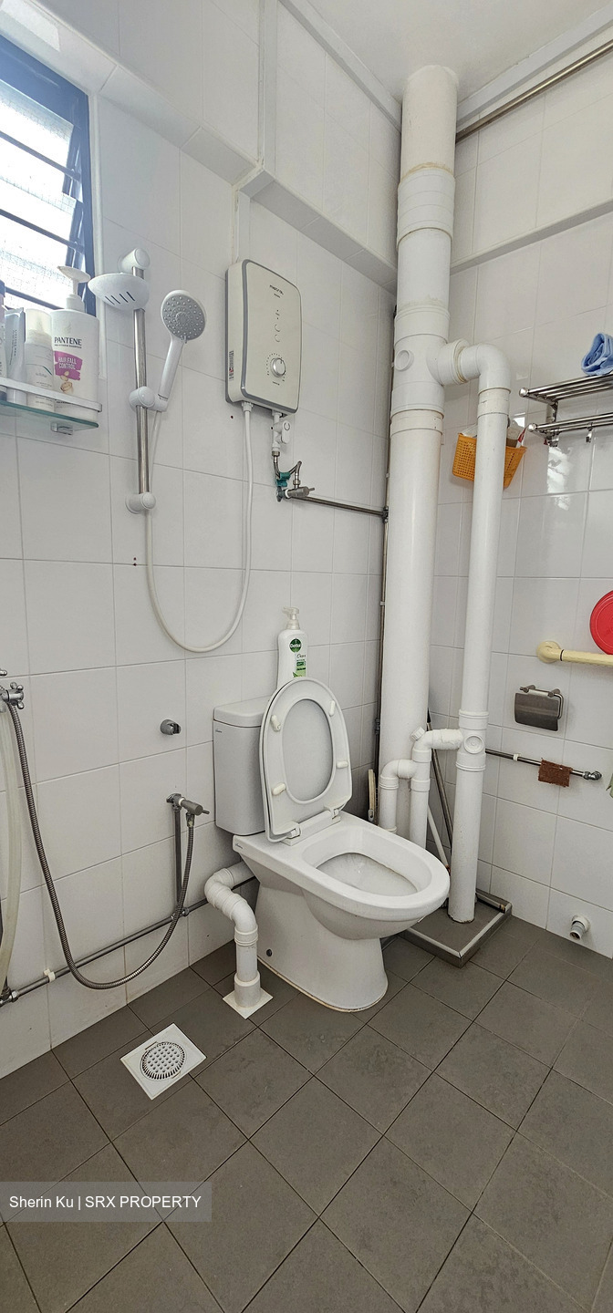 Blk 156 Hougang Street 11 (Hougang), HDB 5 Rooms #636809761